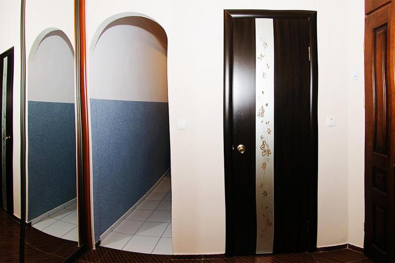 Luxury Apartment Near Rynok Square Lviv Bagian luar foto
